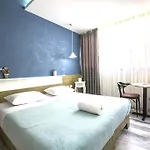 Urban ゲストハウス 4*