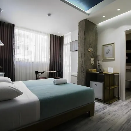 Urban 4*