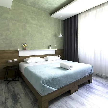 Πανσιόν Urban 3*